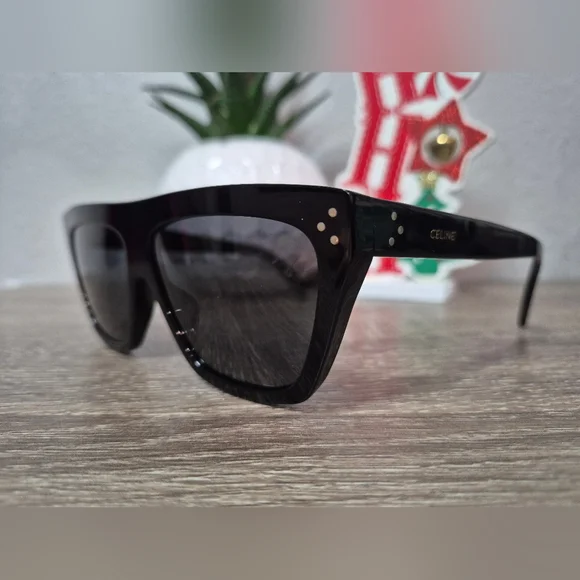 CELINE Sunglasses, Authentic, Stylish Black Sunglasses - Picture 4 of 10